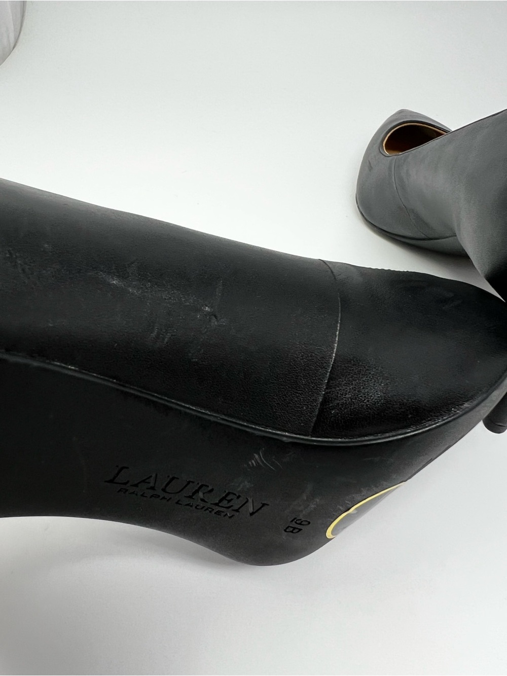 Ralph Lauren Lanette Pumps
Size 9 - Picture 9 of 9